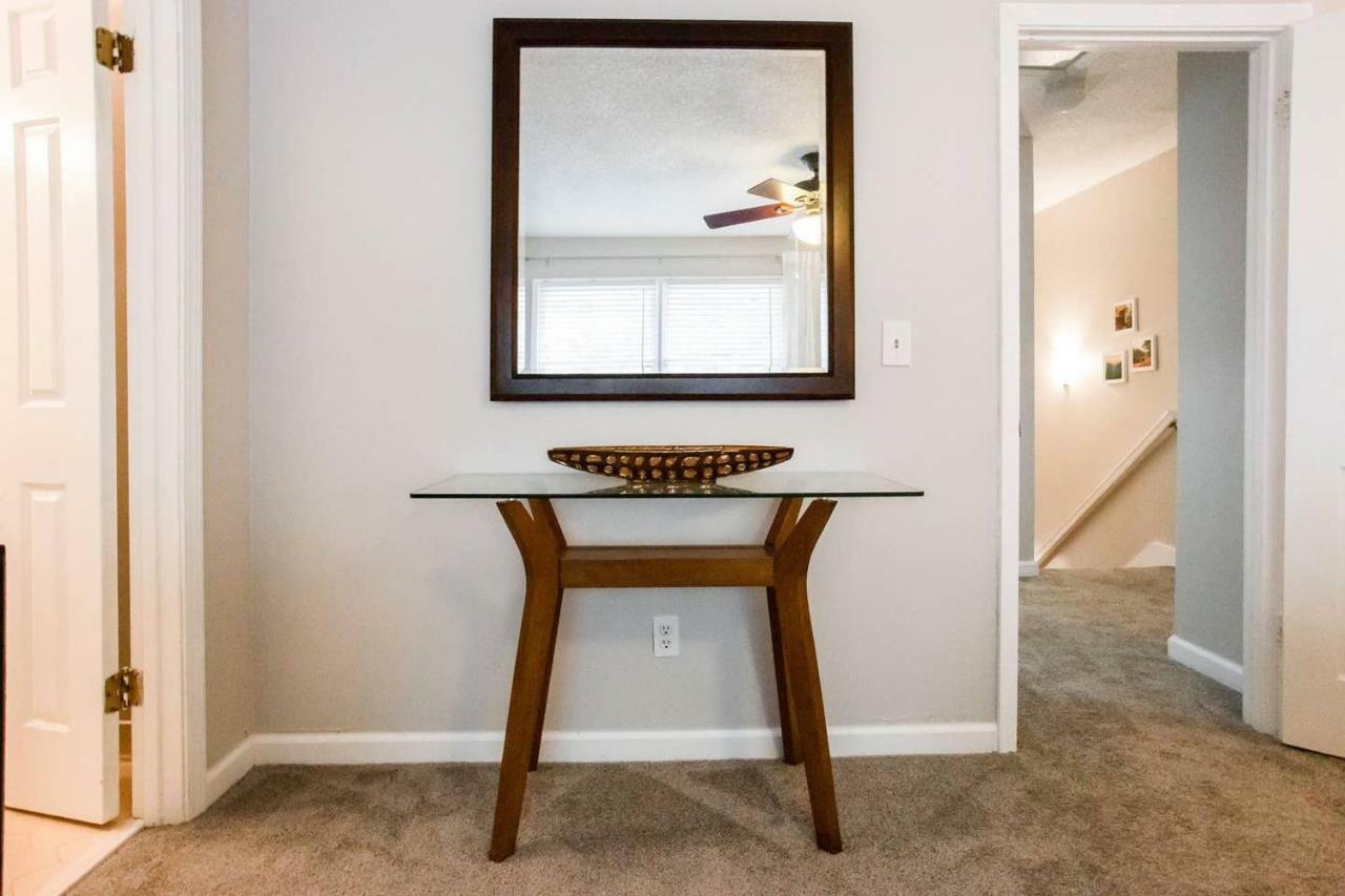 Modern + Cozy Townhome - Minutes To Avalon W/King Roswell Exterior photo